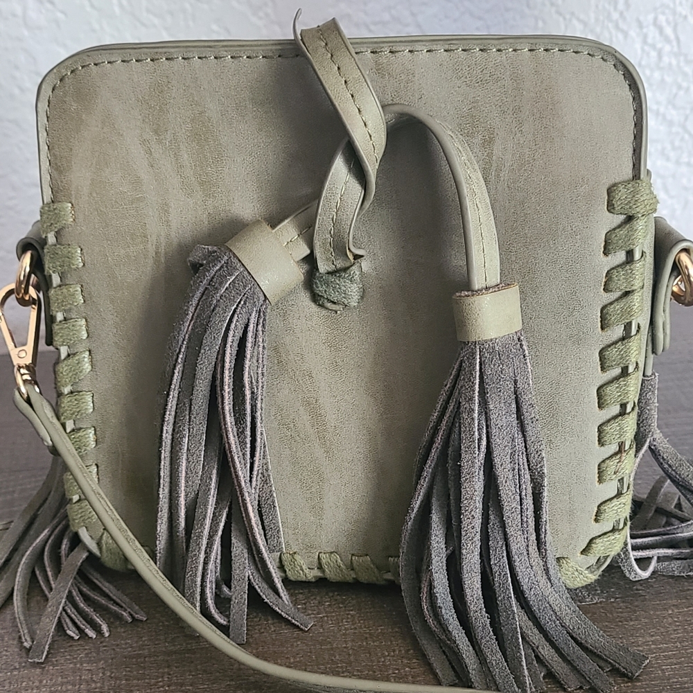 Akaiv crossbows purse